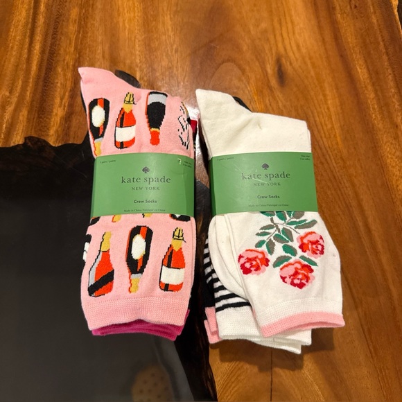 New! Kate Spade 2 Packs of 3 (6 Pairs) Crew Socks Pink White Love Hearts, KSNY - Picture 1 of 7